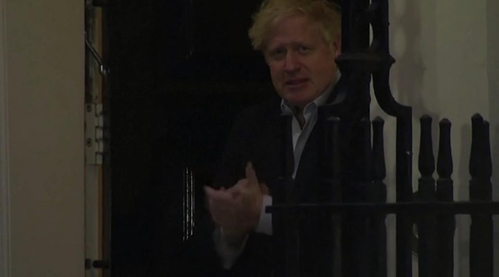 Koronavirüse yakalanan Boris Johnson ilk defa görüntülendi