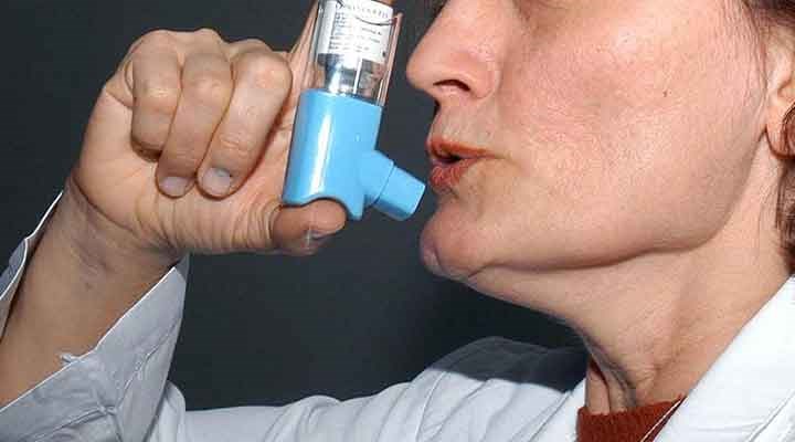 Astım ve KOAH hastalarına salgın sürecinde ilaç uyarısı