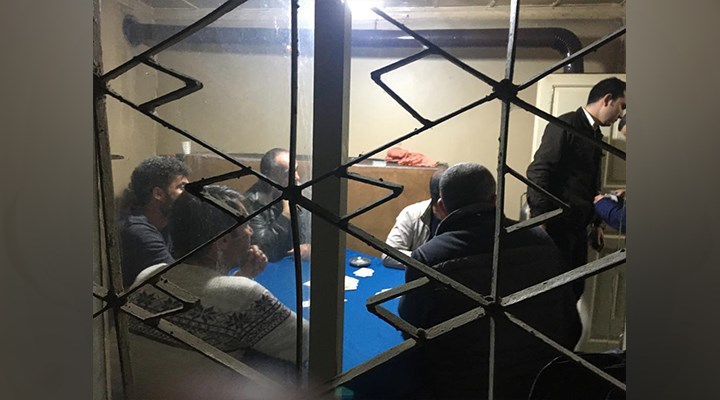 Manisa'da ev kiralayıp kumar oynayan ve piknik yapan 20 kişiye 63 bin lira ceza
