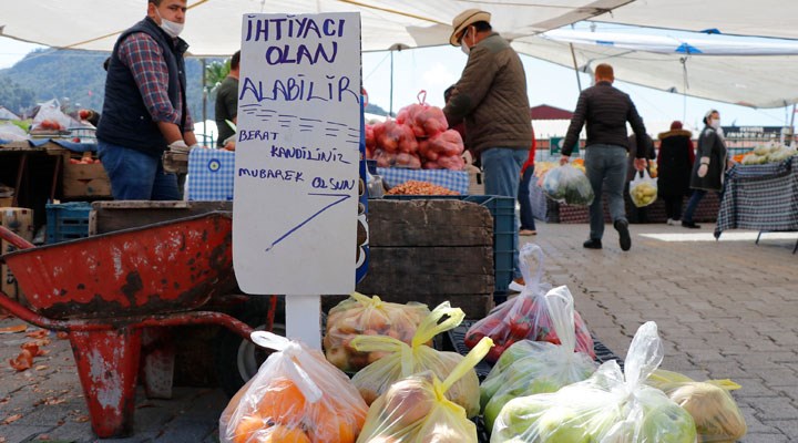 Muğla'da pazar esnafından ihtiyaç sahiplerine ücretsiz sebze ve meyve
