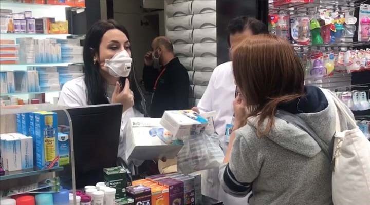 Türk Eczacıları Birliği: Eczaneler ikinci bir açıklamaya kadar maske satışı yapmasın