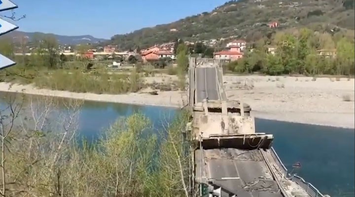 İtalya'da köprü çöktü: 1 yaralı