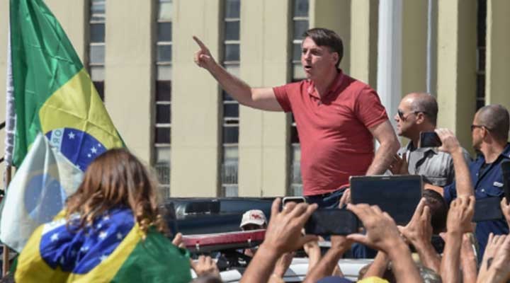 Brezilya Devlet Başkanı 'izolasyon karşıtı' eyleme katıldı