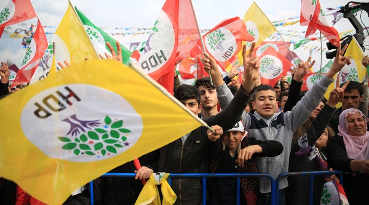HDP Parti Meclisi Üyesi’nin HDP’ye üye olması ‘suç unsuru’ sayıldı!