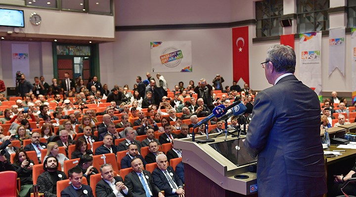 CHP’liye engel AKP’liye destek