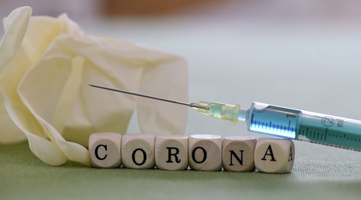 Oxford'un üzerinde çalıştığı aşının tek dozu, koronavirüsün yarattığı akciğer hasarını önlüyor