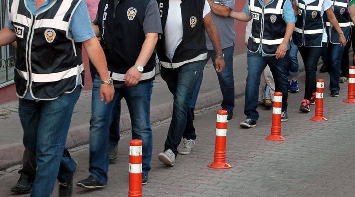Antalya'da bir kadını alıkoyan 7 erkek tutuklandı