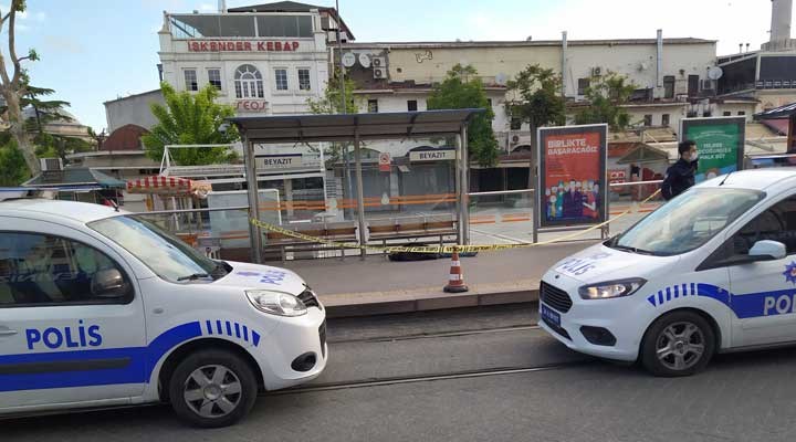 Tramvay durağında erkek cesedi bulundu