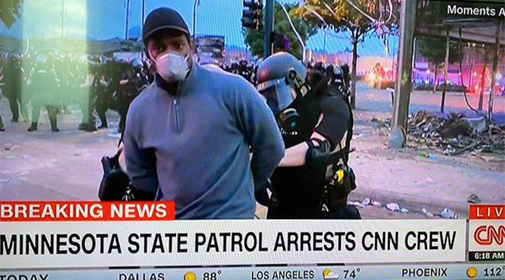 CNN'in siyah muhabirine canlı yayında ters kelepçeyle gözaltı