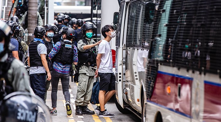 Hong Kong’da kriz tırmanıyor