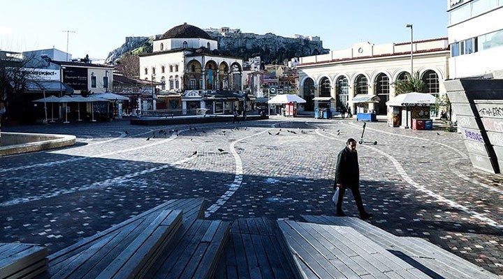 Yunanistan turist kabul edeceği 29 ülkeyi açıkladı: Listede olmayan tek komşusu Türkiye