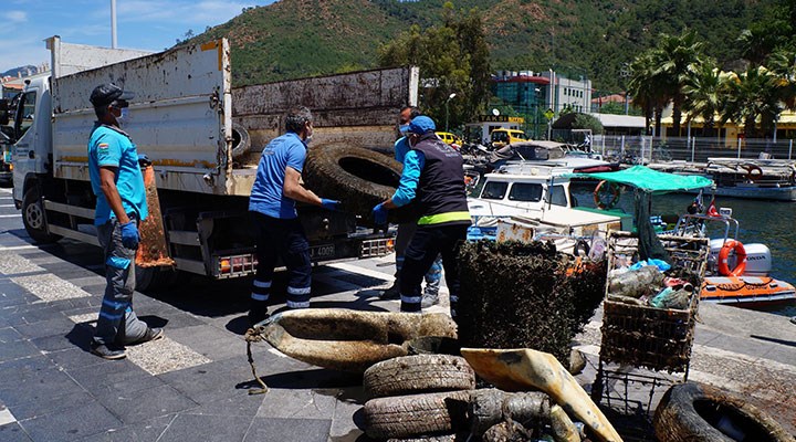 Marmaris'te deniz temizliği: Denizin dibinden alışveriş arabası çıktı