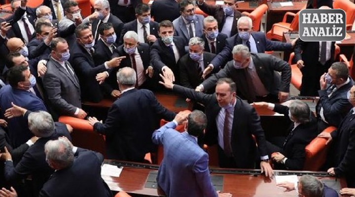 Sıkışan AKP her cephede saldırıyor