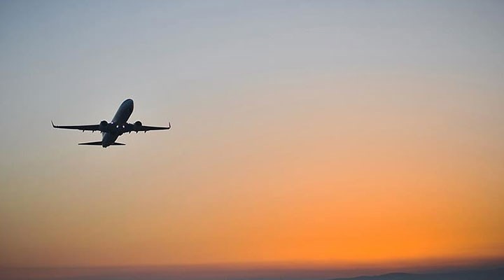 Bakan Karaismailoglu: Yurt dışı uçuşlar kontrollü olarak başlatıldı