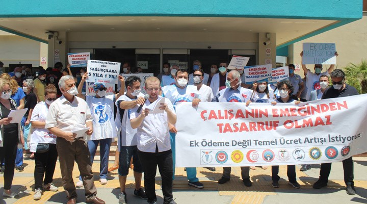 Sağlık çalışanlarından ek ödeme protestosu