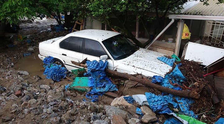 Bursa’da sel felaketi: Tedbirsizliğin bedeli ağır oldu