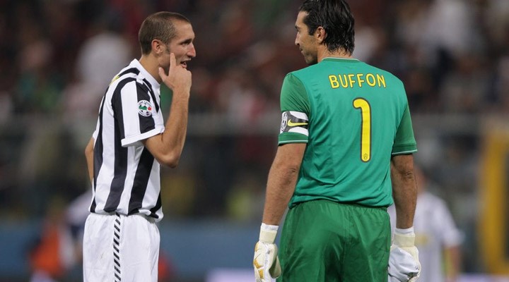 Juventus, Buffon ve Chiellini'nin sözleşmelerini uzattı