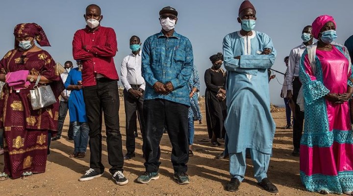 Senegal sokağa çıkma yasağını kaldırıyor