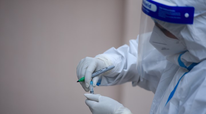 Bulgaristan'da hatalı test sonucunun ardından 20 kişi koronavirüse yakalandı