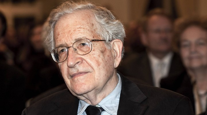 Chomsky: Trump döneminde Beyaz Saray ırkçılığı besledi