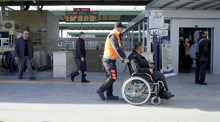 Engelli yurttaşların parasız YHT hakkı kaldırıldı: ‘Ortak yüzeylere  fazla temas ediyorlar’