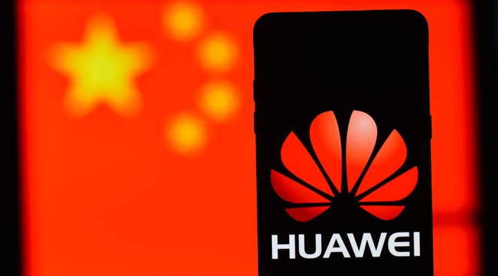 Çin’den İngiltere’ye uyarı: Huawei’yi yasaklamak size pahalıya mal olacak