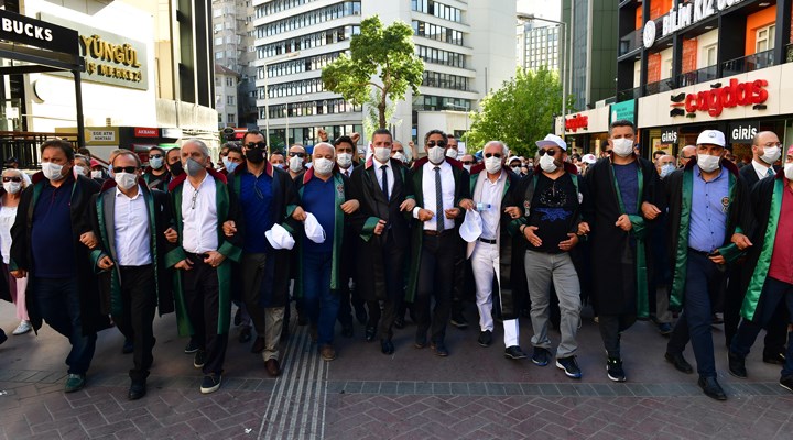 Durakoğlu: Baro kurmaya çalışan AKP’liler, kamudaki avukatları zorlayacak
