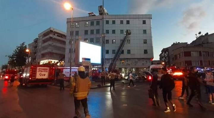 İstanbul'da özel bir hastanedeki yangın kontrol altına alındı
