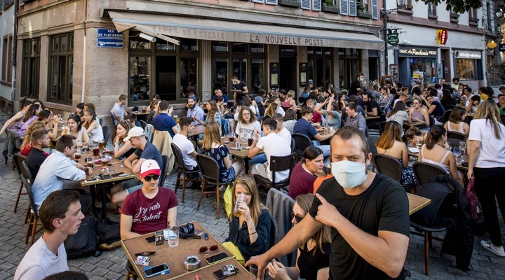 Fransa’da 20 Temmuz’da kapalı alanlarda maske takmak zorunlu hale geliyor