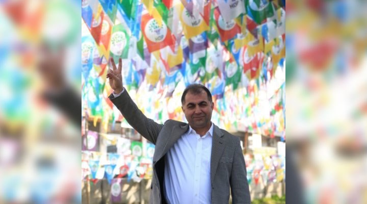 HDP'li Batman Belediyesi Eş Başkanı Mehmet Demir tutuklandı