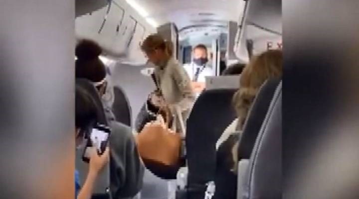 ABD’de maske takmayı reddeden yolcu uçaktan indirildi