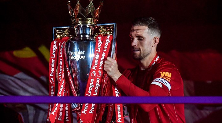 Liverpool'un kaptanı Henderson, İngiltere'de yılın futbolcusu seçildi