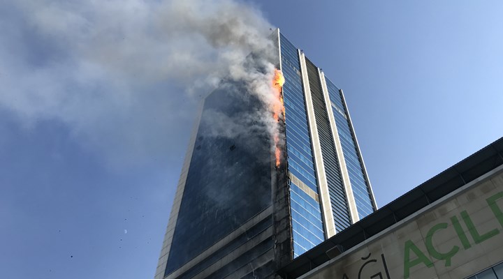 Ankara'da bir plazada çıkan yangın kontrol altına alındı