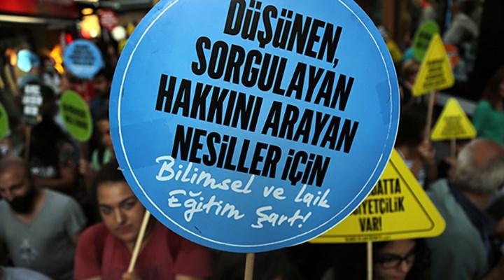 Eğitim Sen İzmir: Laiklik mücadelesi geleceği savunmak demektir