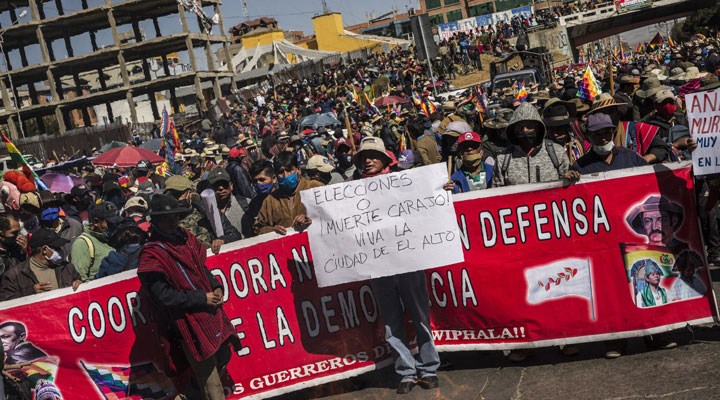 Bolivya'da ABD destekli darbe hükümeti sağcı paramiliter grupları sokağa saldı