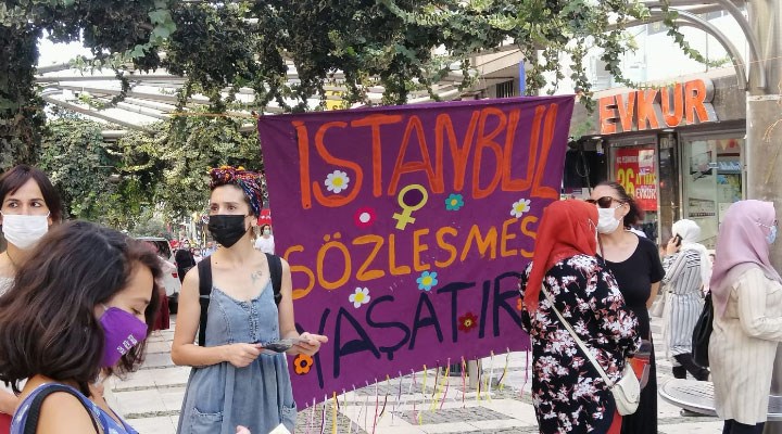 Kadınlar bir kez daha seslendi: Haklarımız pazarlık konusu değil