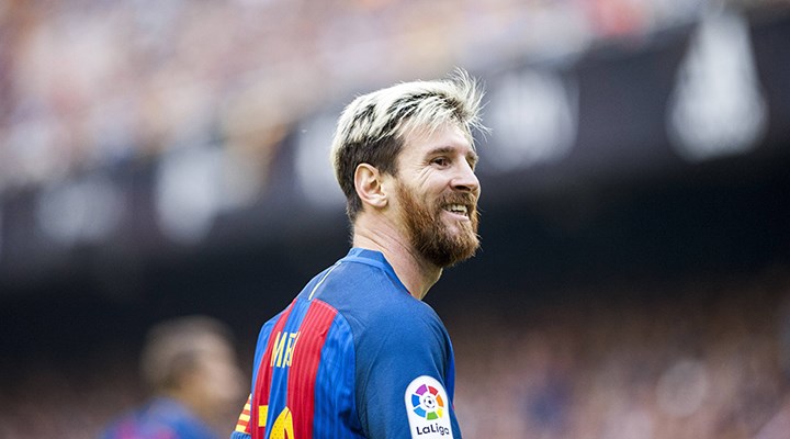 Messi, Arjantin'de memleketi Rosario'nun hastanelerine 50 solunum cihazı bağışladı