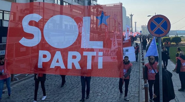 İzmir Sol Parti’den toplu ulaşım ücretlerinde 'değişiklik' olarak nitelendiren zamma tepki