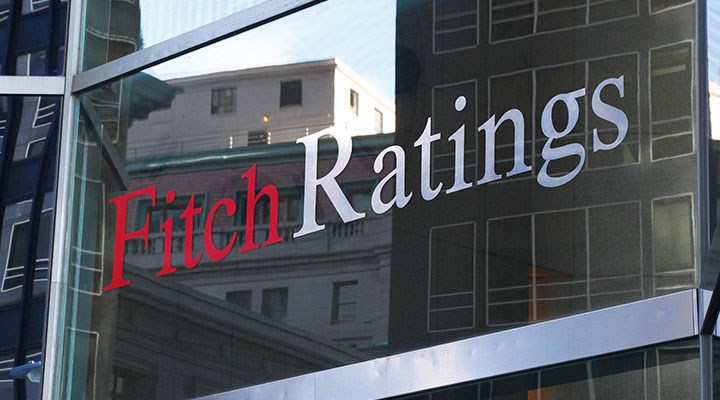 Fitch, Türkiye'nin kredi görünümünü negatife çekti