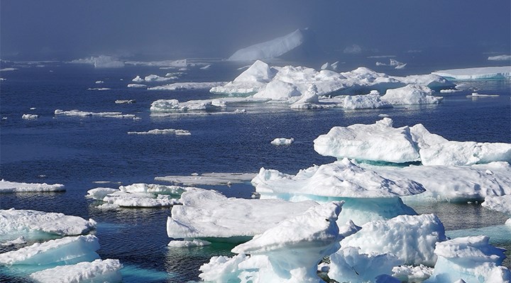 Yeryüzünde 30 yıldan kısa sürede 28 trilyon ton buzul eridi