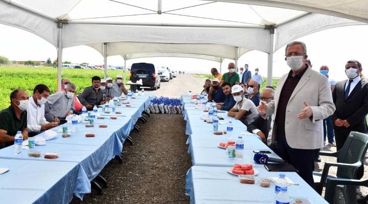 ABB Başkanı Yavaş ''Sulu Tarım Projesi'' için çiftçilerle buluştu