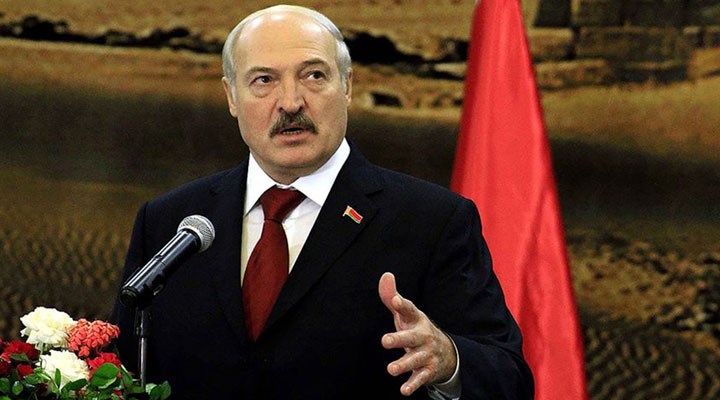 Lukaşenko'dan komşu ülkelere: Yaptırım neymiş onlara göstereceğiz