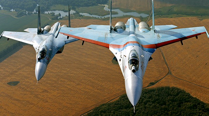 Rus Su-27 jeti, Karadeniz'de ABD keşif uçağını engelledi