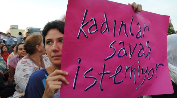 Türkiye ve Yunanistan'dan 350 kadın barış çağrısı yaptı