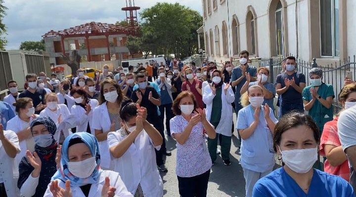 Sağlık çalışanlarından şiddete karşı protesto: En acil sorunumuz sağlıkta yaşanan şiddet