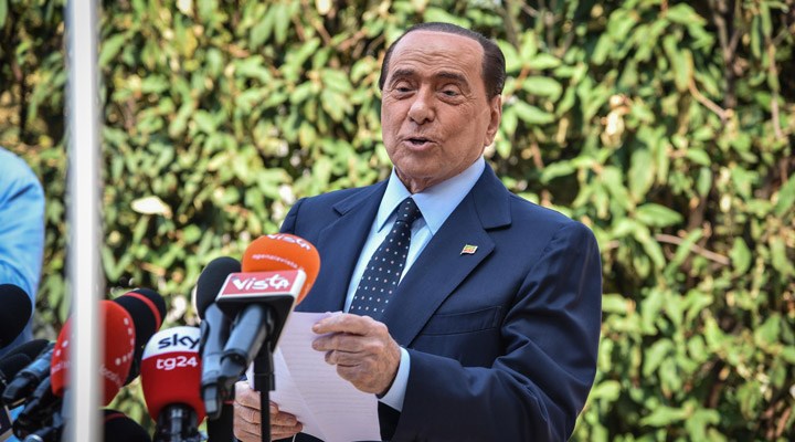 Berlusconi ikinci kez koronavirüse yakalandı
