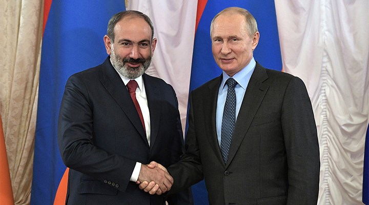 Ermenistan Başbakanı Paşinyan, Putin'i aradı