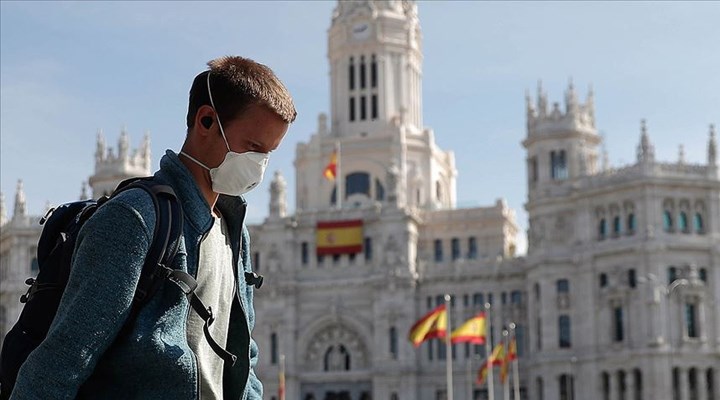 İspanya'da 3 günlük bilanço korkuttu: Vaka sayısı 31 bin 785 arttı
