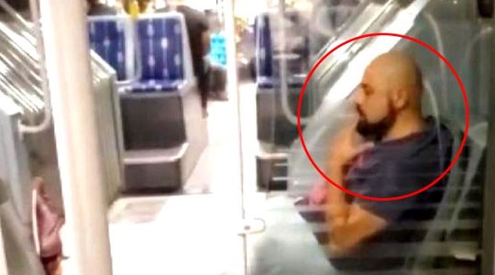 Metrobüste skandal görüntü: Maskesiz yolcu, ayaklarını uzatarak sigara içti!