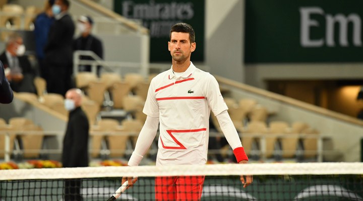 Djokovic, Fransa Açık'ta üçüncü tura yükseldi